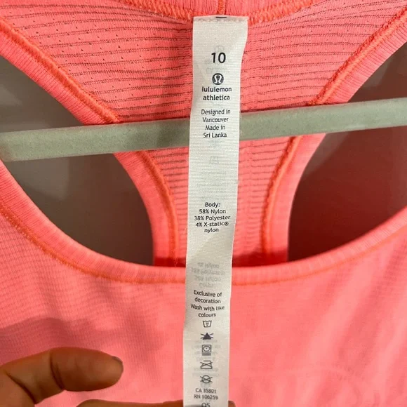Lululemon Size 10 Racerback Tank - Picture 3 of 3